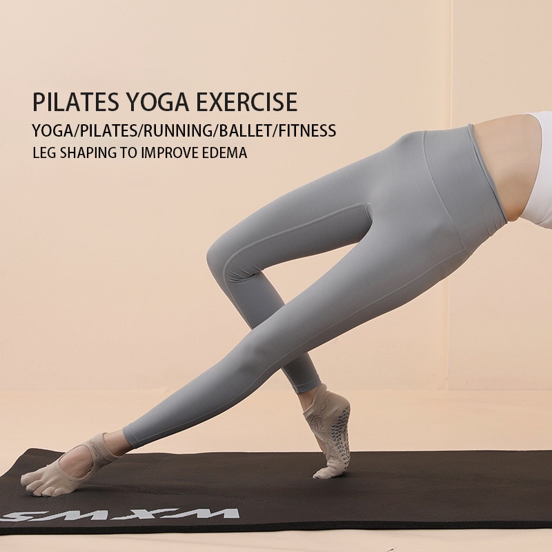 女性のための5本指のつま先の滑り止めソックス,ジム,ダンス, - Yoga Dance & Fitness Center Llc のレビューと価格