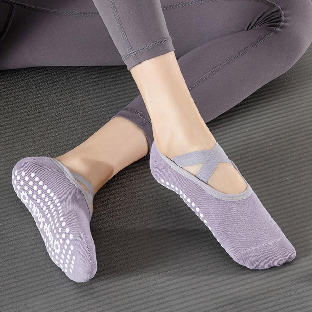 プロフェッショナル女性ヨガソックスシリコーン滑り止めバックレ - Yoga Dance & Fitness Center Llc のレビューと価格